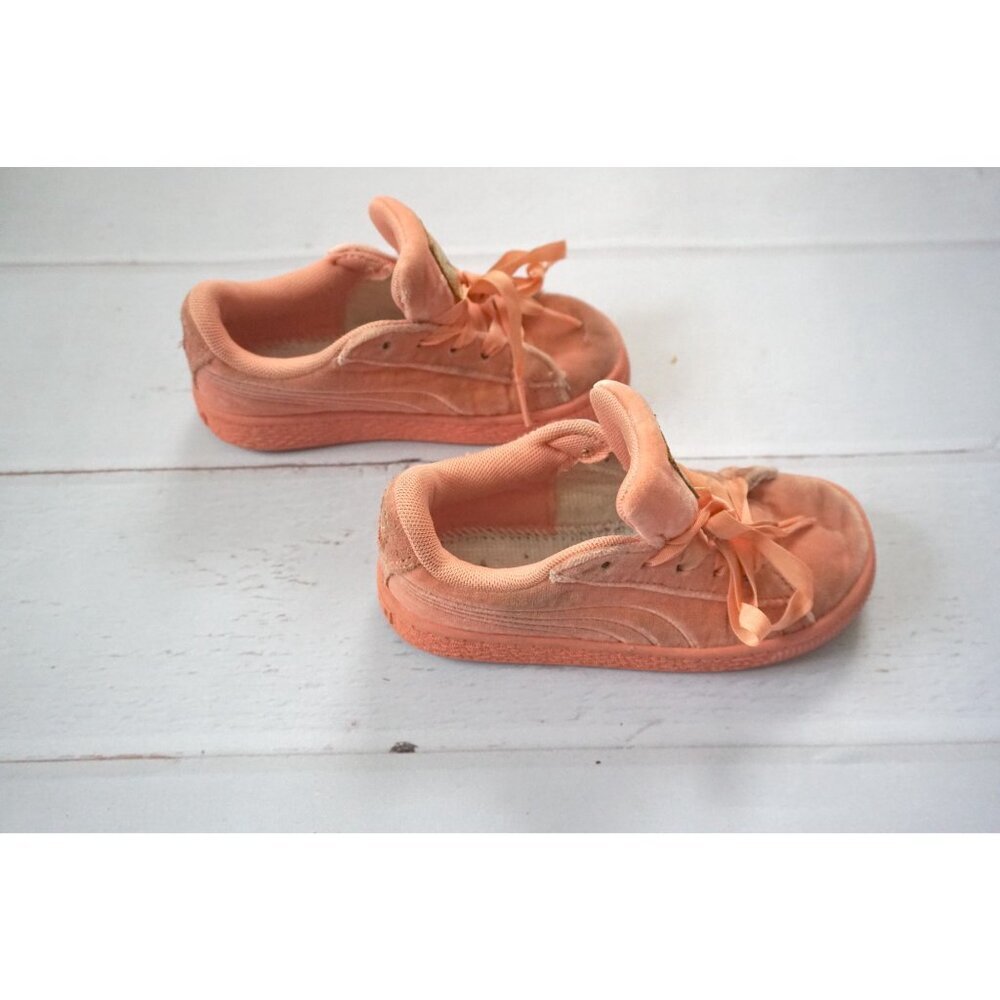 PUMA Unisex-Baby Basket Classic Hook and Loop Sneaker - Size 10C - Picture 2 of 11